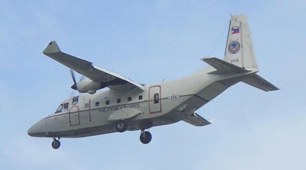 佰亿配资 菲律宾两架侦察机，鬼鬼祟祟逼近黄岩岛，正好撞上中方“枪口”